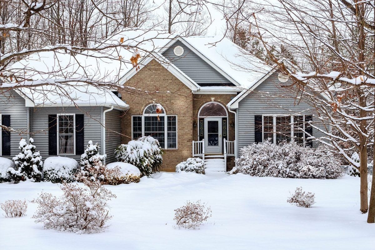 Advance Inc - Roofing Windows Siding Doors & Decks, roofing contractor in Newark, DE - photo 1