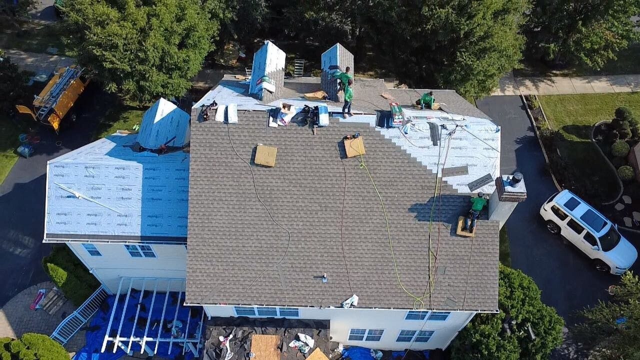 Apple Roofing, roofing contractor in Townsend, DE - photo 1